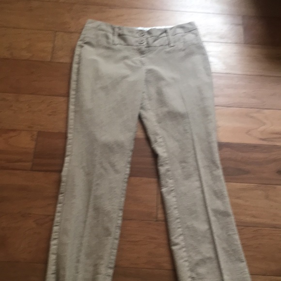 Khaki dress pants with satin waistband. A staple for your work wardrobe - Picture 2 of 4